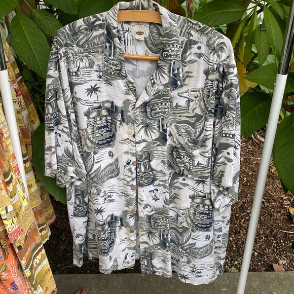Men’s Vintage Hawaiian shirt - Picture 1 of 6